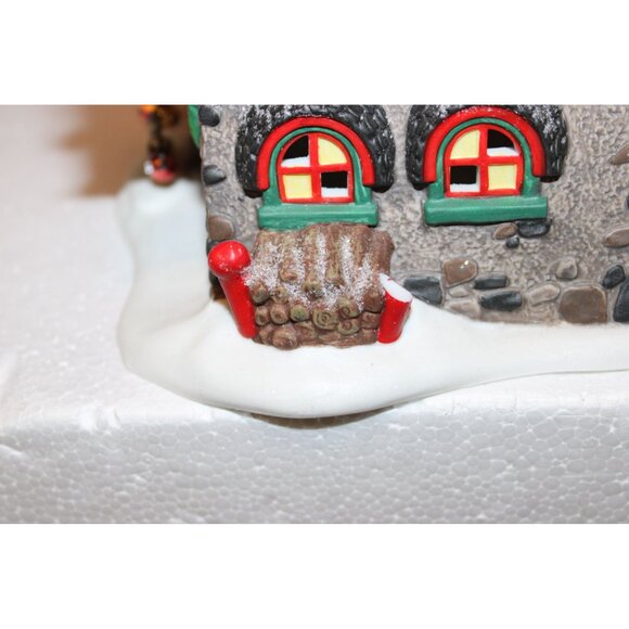 Dept 56 North Pole Village - Glass Ornament Works - Picture 5 of 7